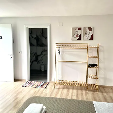 Honey Hill Проживание в семье